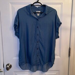 Tilley Women’s X-Large Blue Button Down Shirt with Short Sleeve
